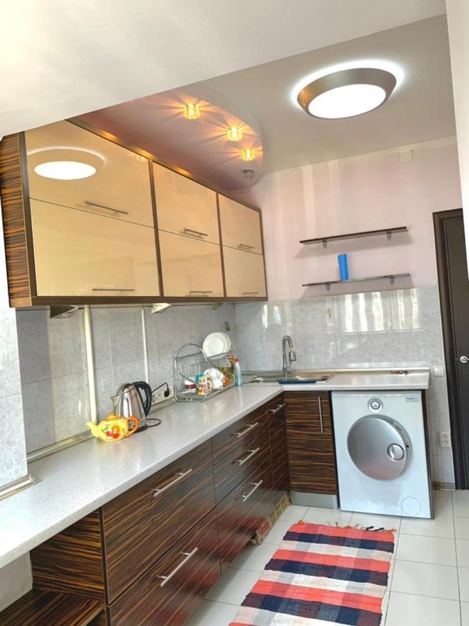 Apartment In Street Kievskaya 49 Bischkek Exterior foto