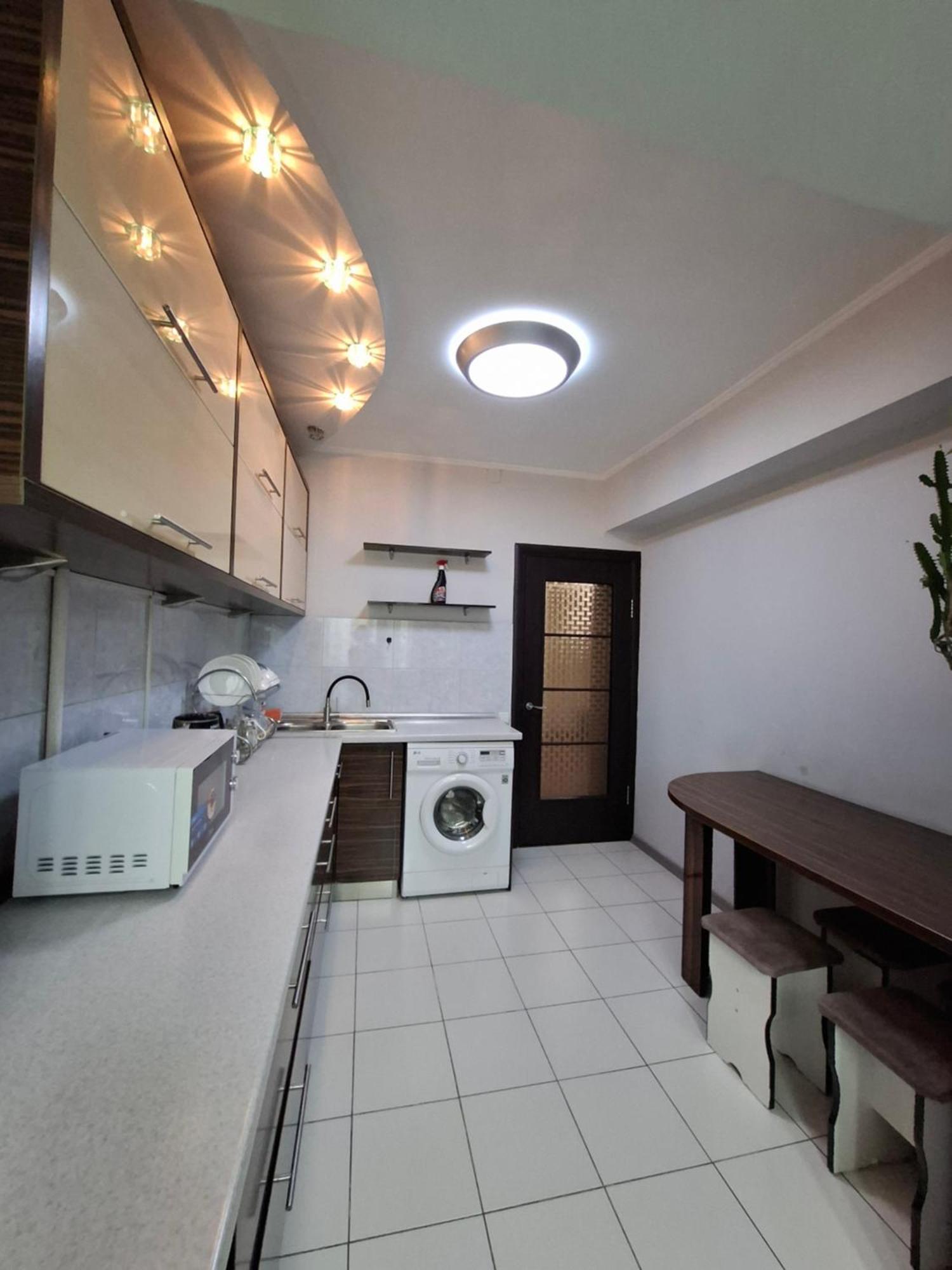 Apartment In Street Kievskaya 49 Bischkek Exterior foto